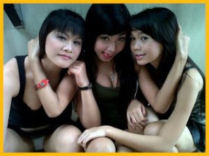 Cerita Seks Dewasa - tante Ira Beby dan Sumirah